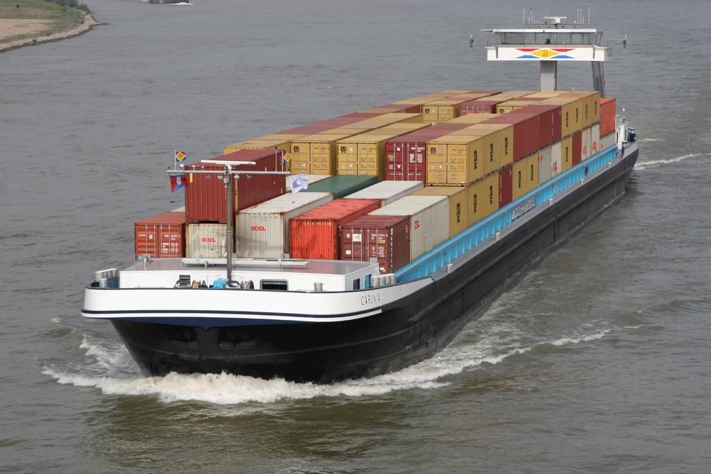 containerschip Caronia binnenvaart